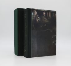 ALL HEADS TURN WHEN THE HUNT GOES BY