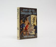 FIVE GO TO SMUGGLER'S TOP