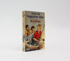 FIVE ON FINNISTON FARM