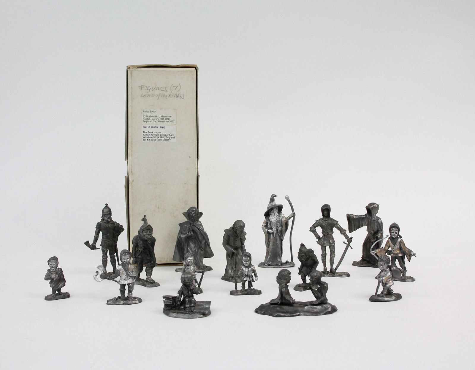 A GROUP OF 16 METAL FIGURES FOR DISPLAY WITH PHILIP SMITH'S LORD OF THE RINGS BOOK BINDINGS -  image 2