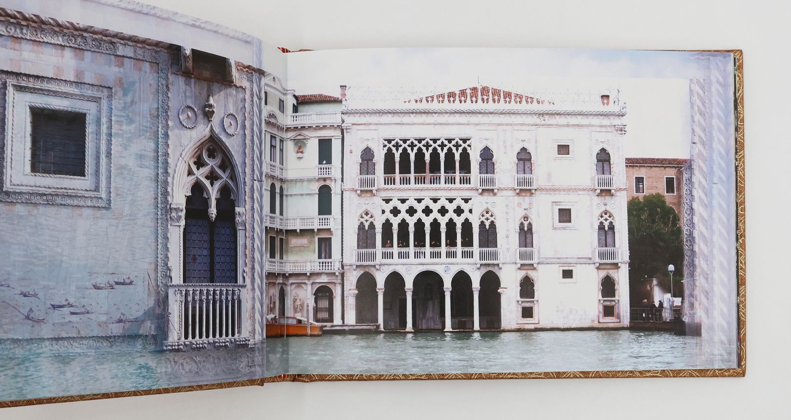 A VENETIAN BROCADE -  image 3