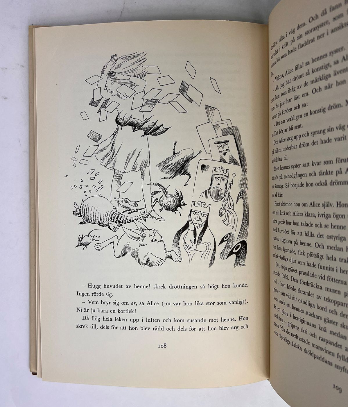 ALICE I UNDERLANDET -  image 6