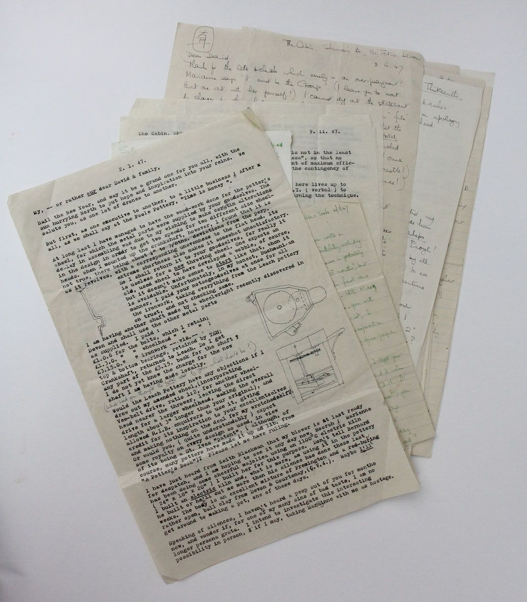 AN ARCHIVE OF AUTOGRAPH, TYPED AND ILLUSTRATED LETTERS BETWEEN DAVID LEACH AND SAM HAILE -  image 1