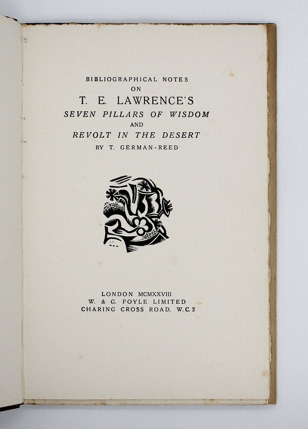 BIBLIOGRAPHICAL NOTES ON T.E.LAWRENCE'S SEVEN PILLAR OF WISDOM AND REVOLT IN THE DESERT. -  image 2