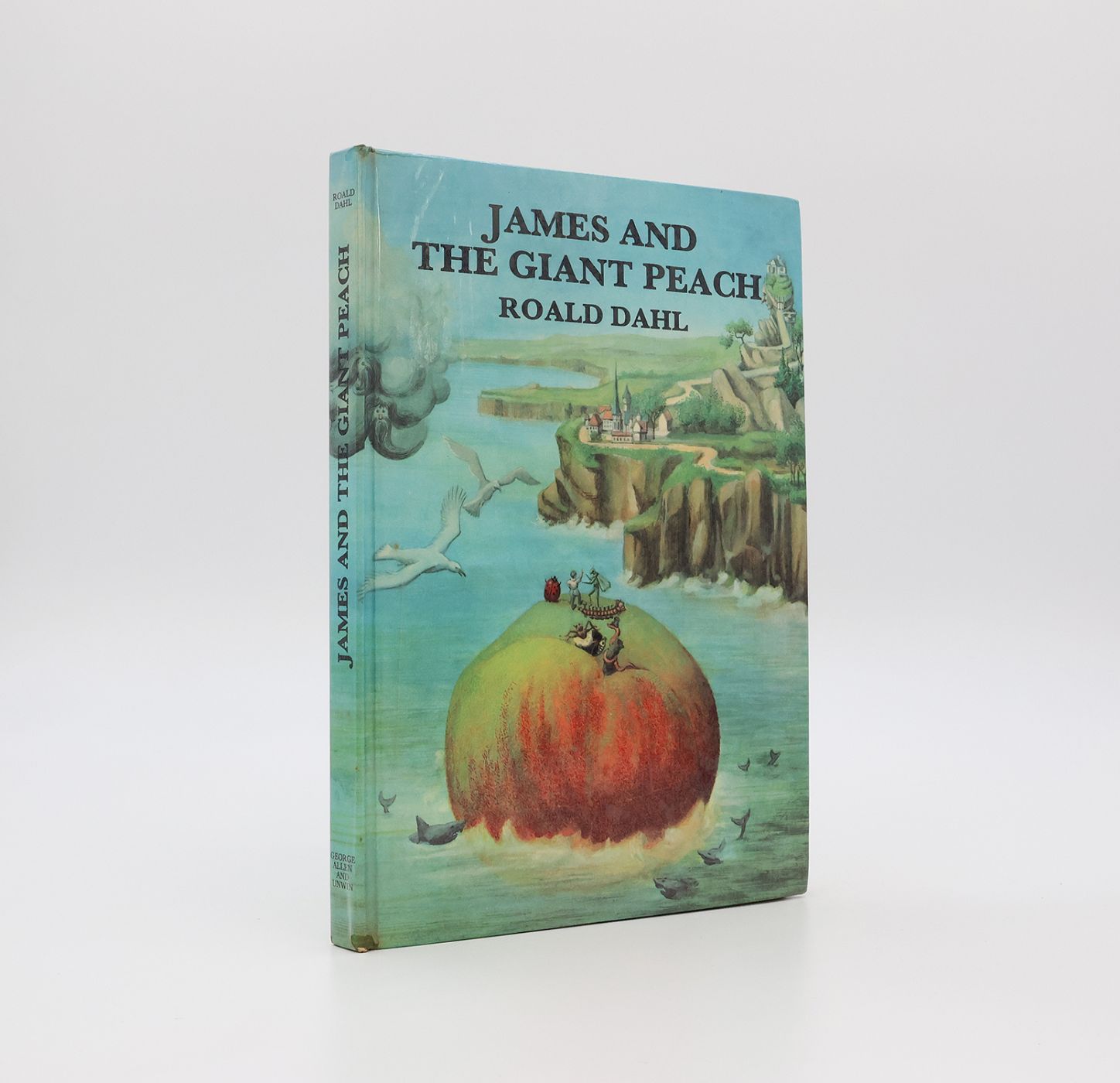JAMES AND THE GIANT PEACH. -  image 1