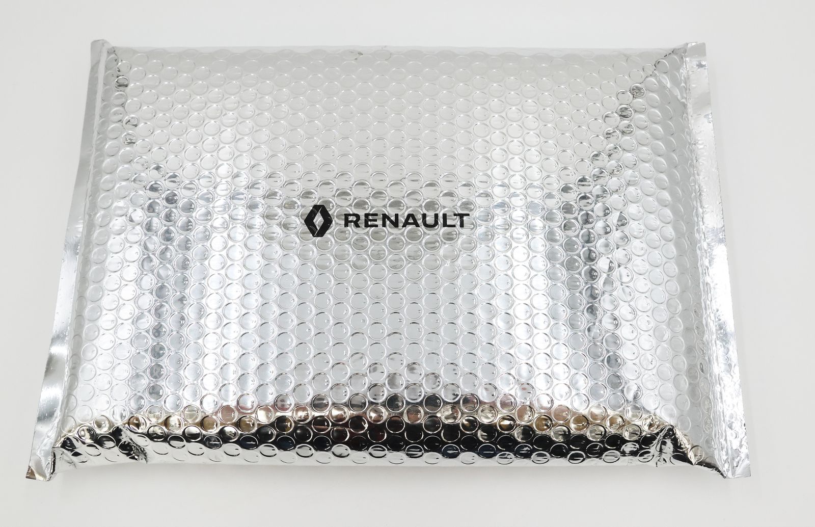 RENAULT = PRESENT -  image 4