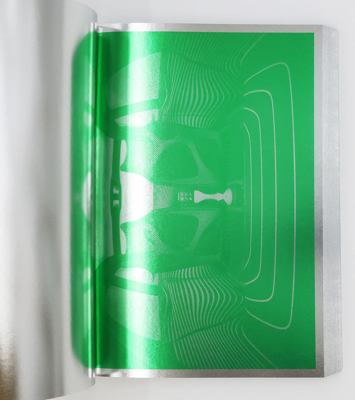 RENAULT = PRESENT -  image 8