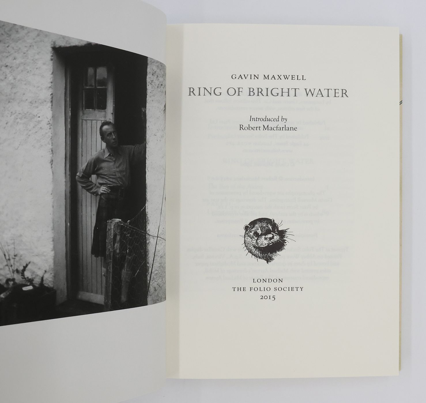 RING OF BRIGHT WATER -  image 3