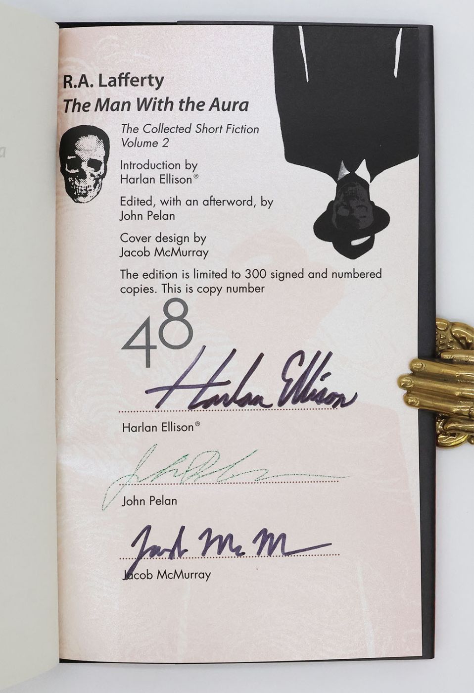 THE COLLECTED SHORT FICTION: THE MAN WHO MADE MODELS; THE MAN WITH THE AURA; THE MAN UNDERNEATH; THE MAN WITH THE SPECKLED EYES; THE MAN WHO WALKED THROUGH CRACKS; THE MAN WHO NEVER WAS; MAD MAN; THE MAN WHO LOST HIS MAGIC. -  image 5