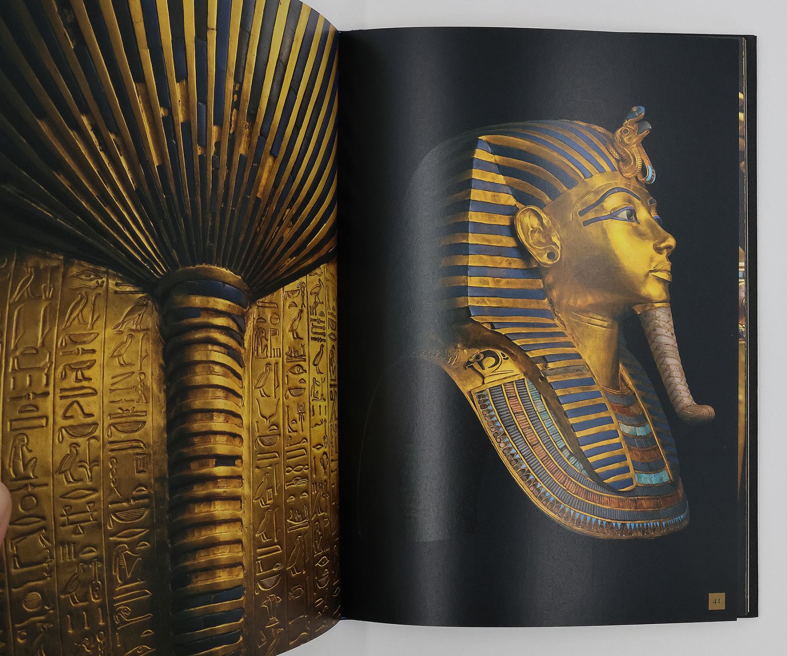 THE TOMB OF TUTANKHAMUN -  image 9