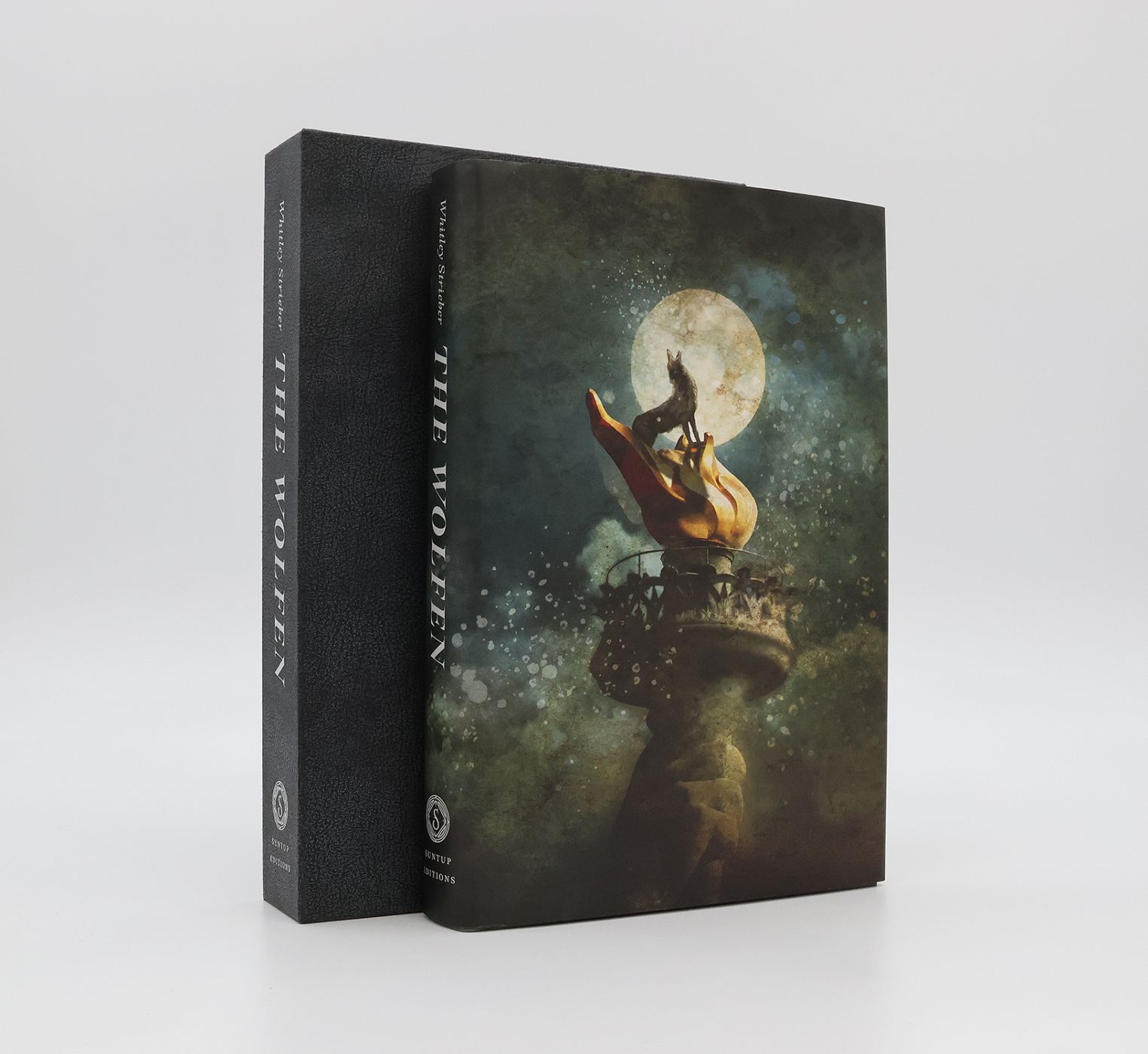 THE WOLFEN -  image 1